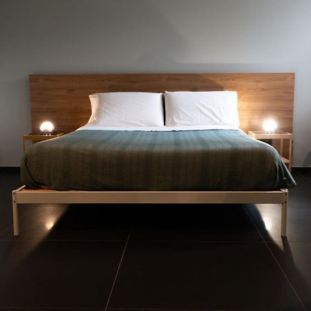 Acasha Loft Villa Vittoria Bagian luar foto