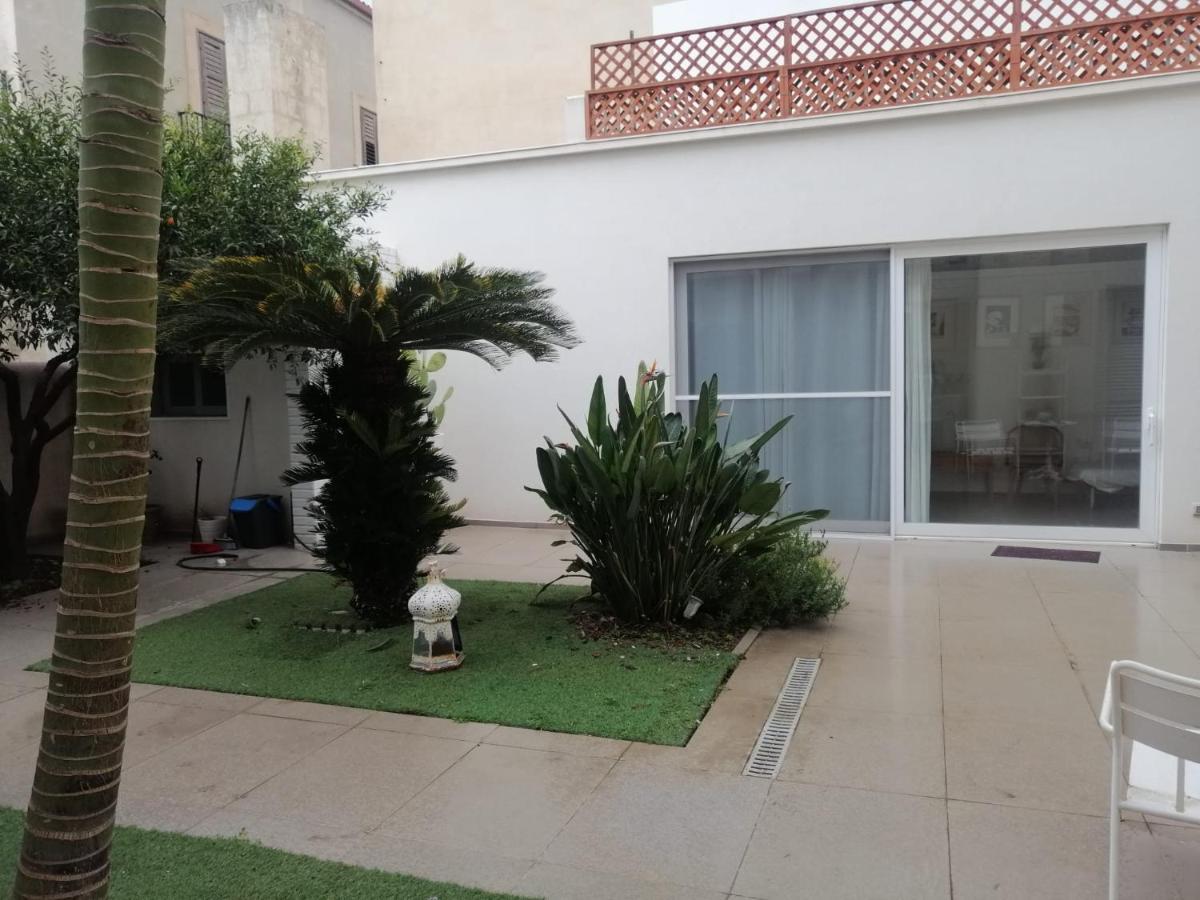 Acasha Loft Villa Vittoria Bagian luar foto